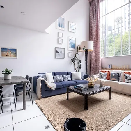 Loft D Exception Au Pied Des Champs-élysées