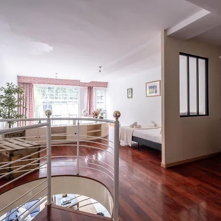 Loft D Exception Au Pied Des Champs-élysées