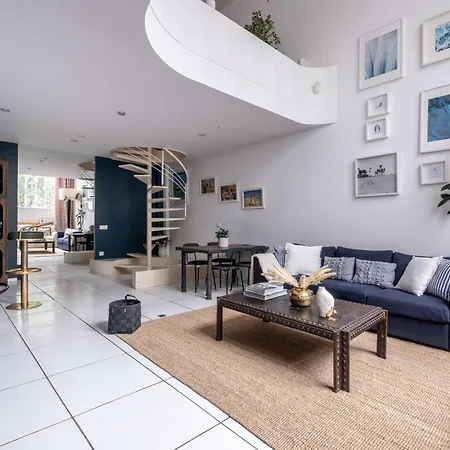 Loft D Exception Au Pied Des Champs-élysées Parigi
